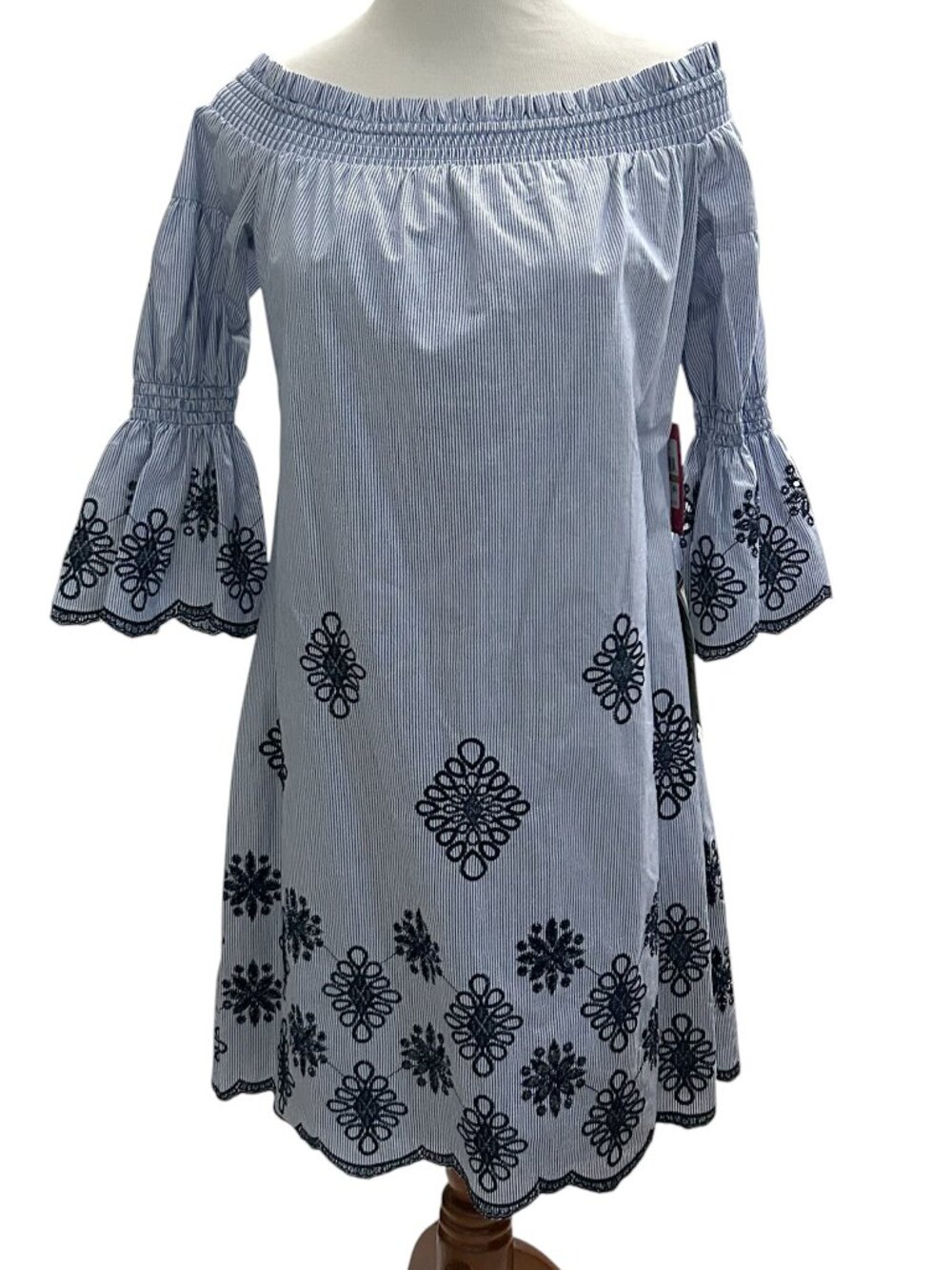 Vince Camuto Size 12 Striped Embroidered Off The Shoulder 100% Cotton Dress NWT